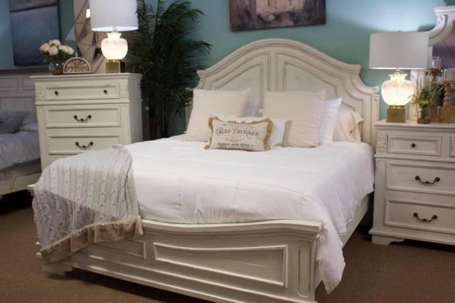 Split king sales bedroom sets